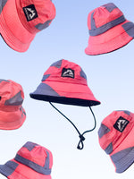 Cargar imagen en el visor de la galería, Gorro de Cometa de Kite Reciclada
